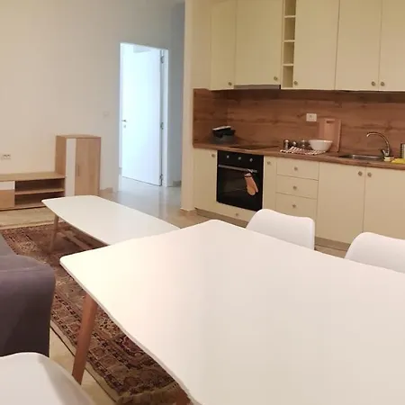 Lägenhet The In Valamar Hamallaj