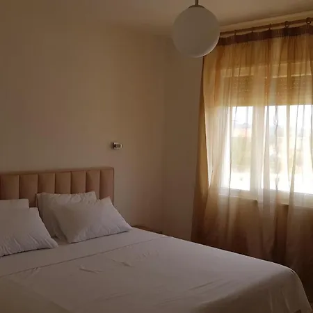 Lägenhet The In Valamar Hamallaj