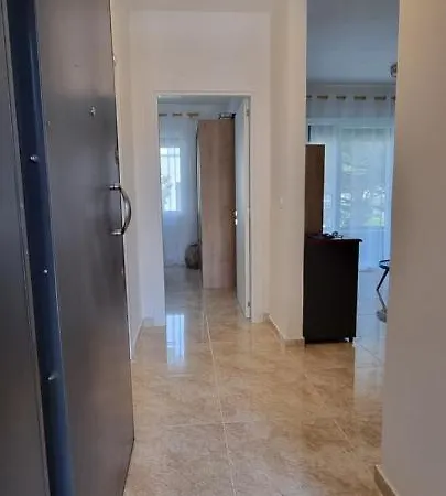 The In Valamar * Hamallaj